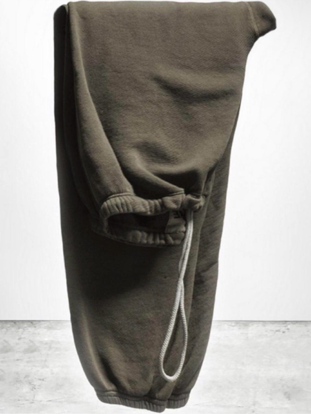 freecity Olive Drawstring Track Joggers